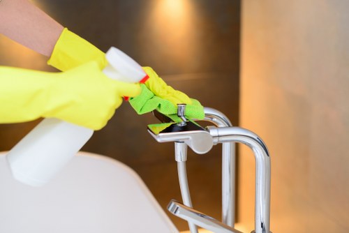 Local carpet cleaning service for W14 residences